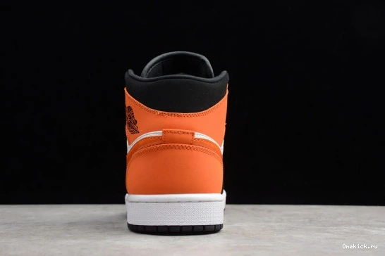 554724-058 JORDAN BACKBOARD 1 ModernLook AIR SHATTERED 242 MID 554724-058 0611